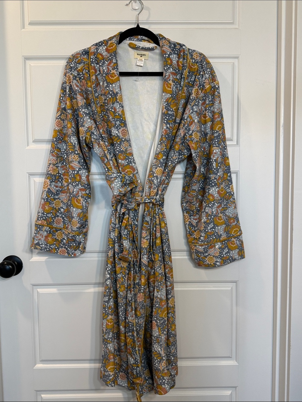 World Market Lounge Robe O/S Gray Gold Kimono style